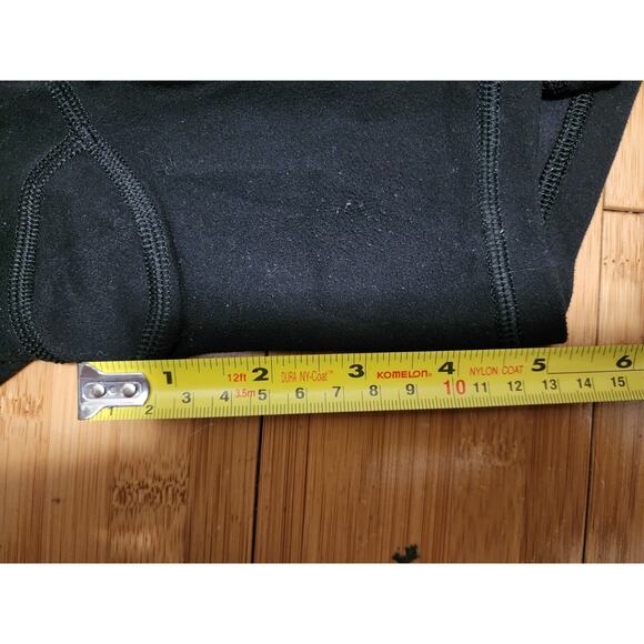 Athleta Salutation Stash Pocket II 5" Shorts Women's Size Medium High Rise Black - Picture 6 of 7